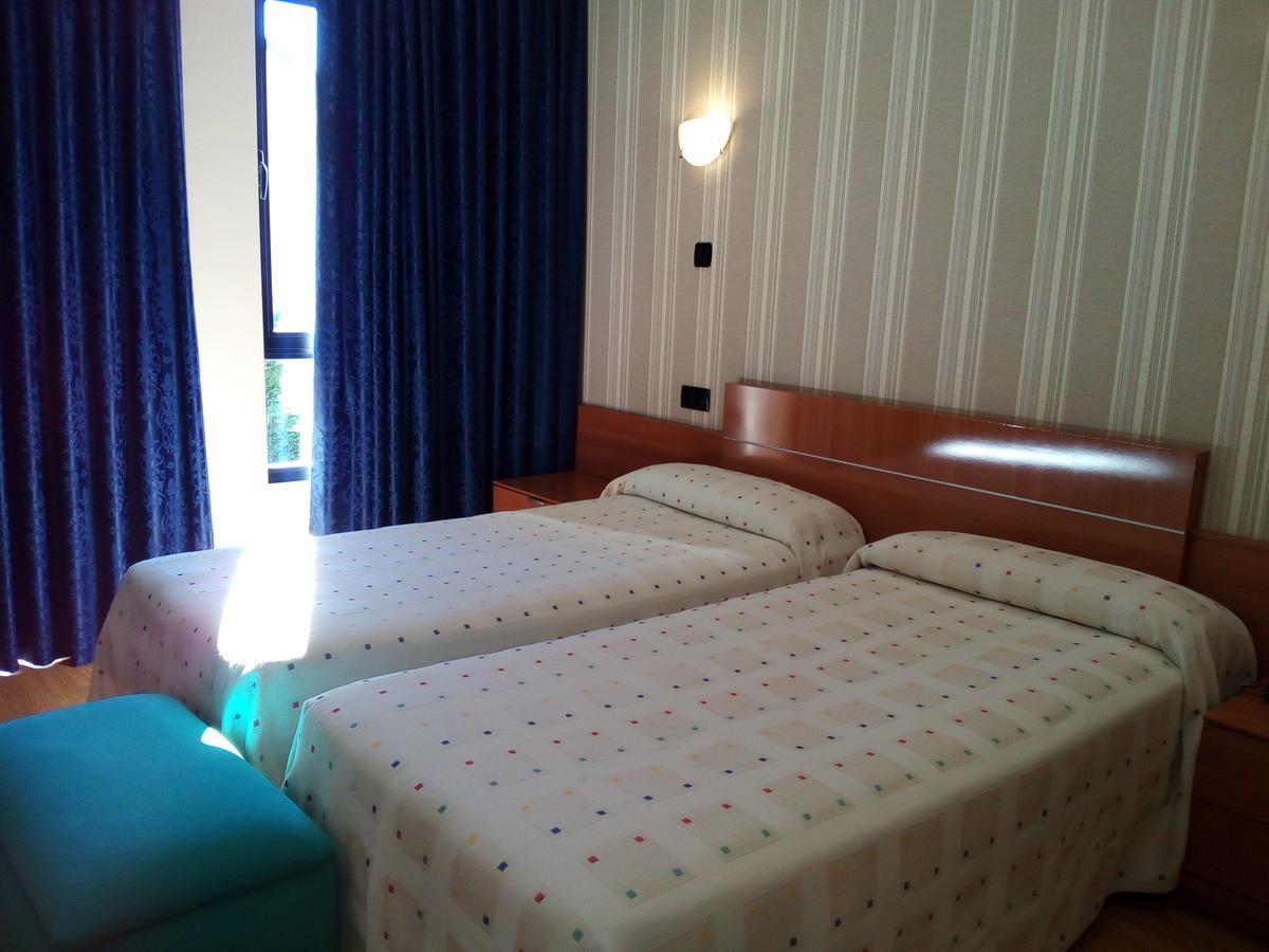 Motel Acropolis Camponaraya Zewnętrze zdjęcie
