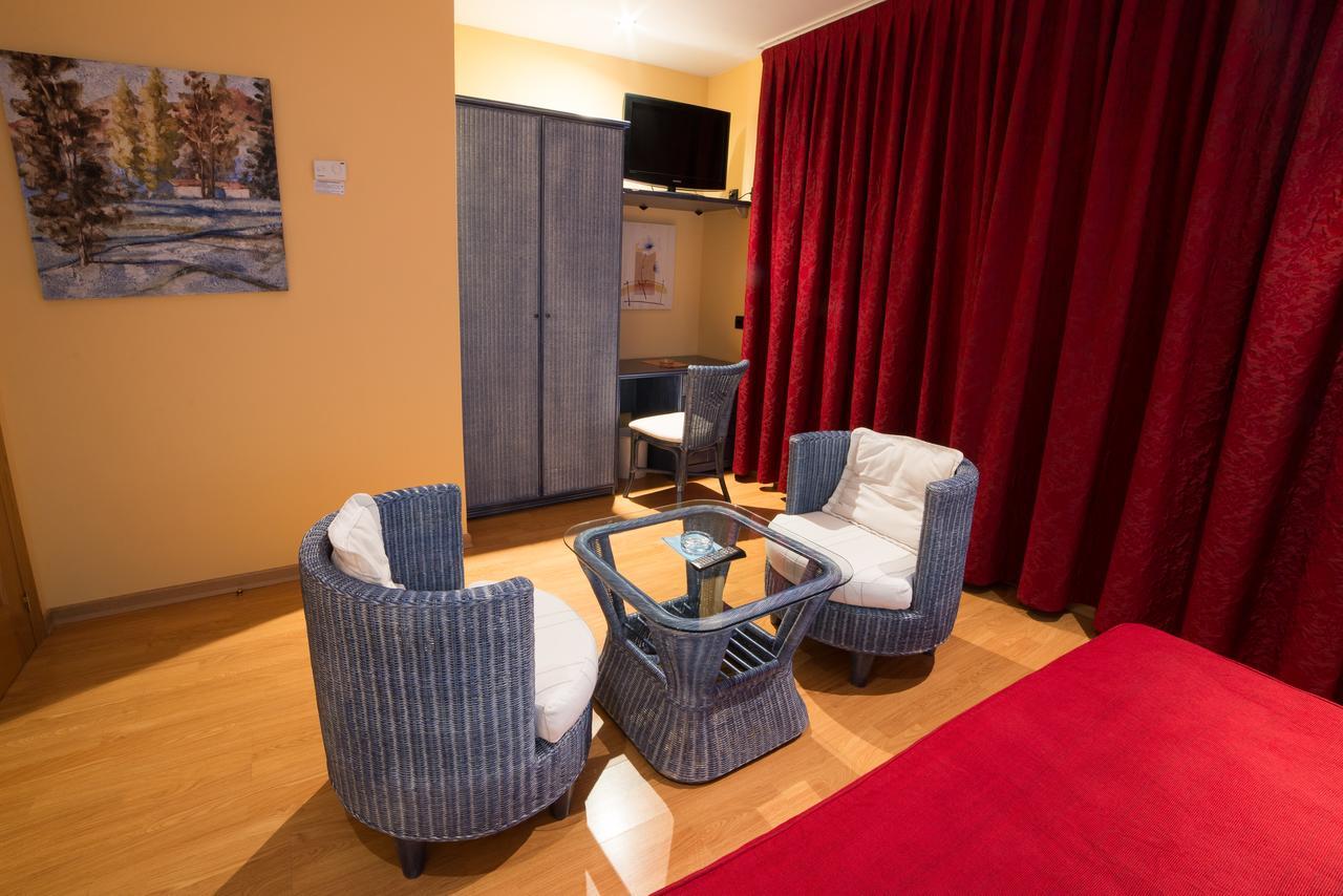 Motel Acropolis Camponaraya Zewnętrze zdjęcie