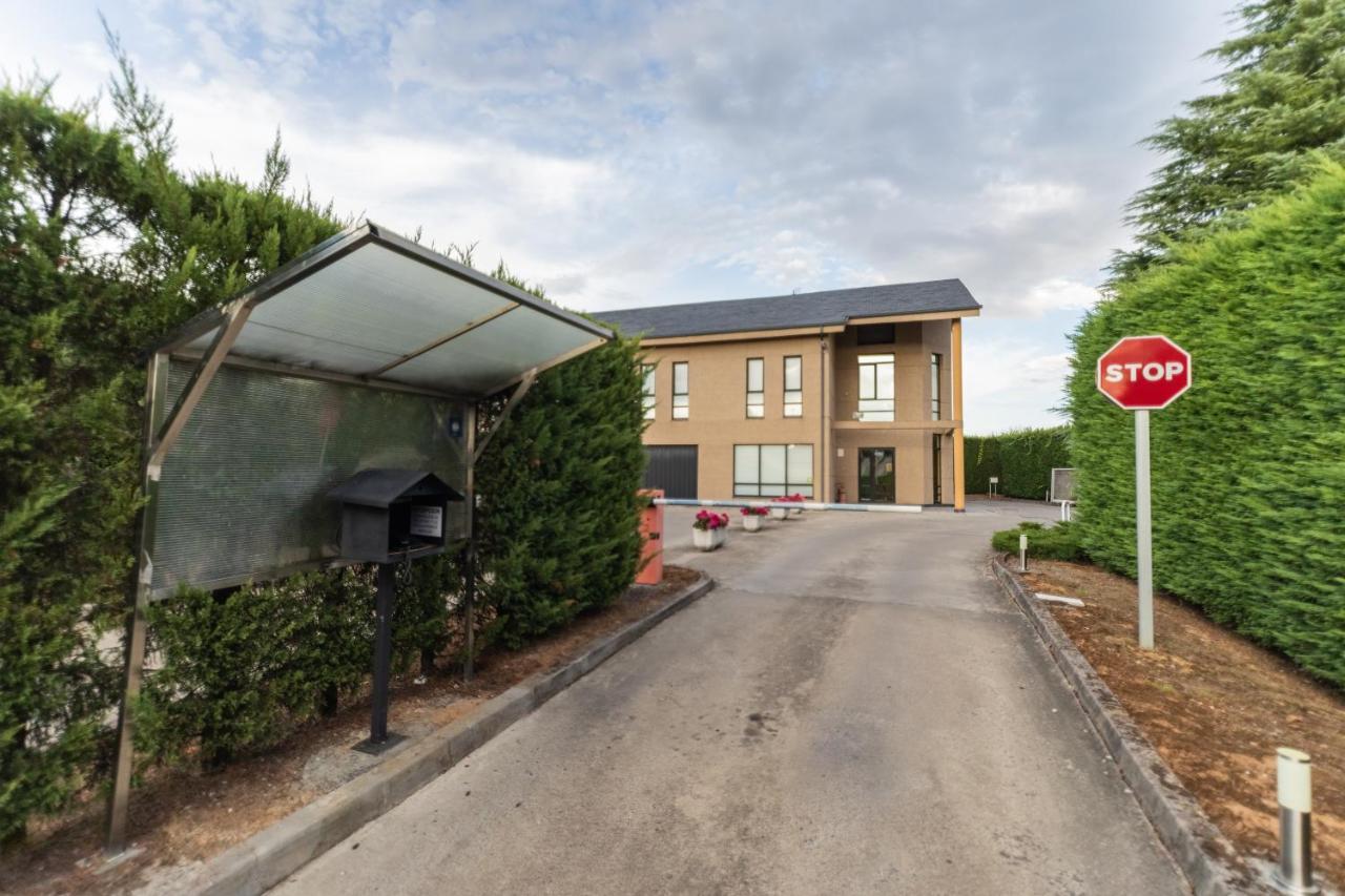 Motel Acropolis Camponaraya Zewnętrze zdjęcie